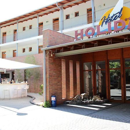 Hotel Holiday Siofok Luaran gambar